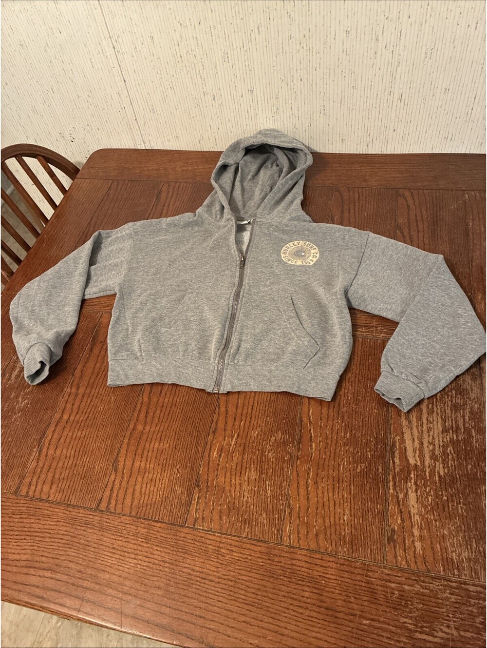 Hurley Cropped Hoodie Women’s XS Gray Hot Spot Crop Sweatshirt Beach Surfer